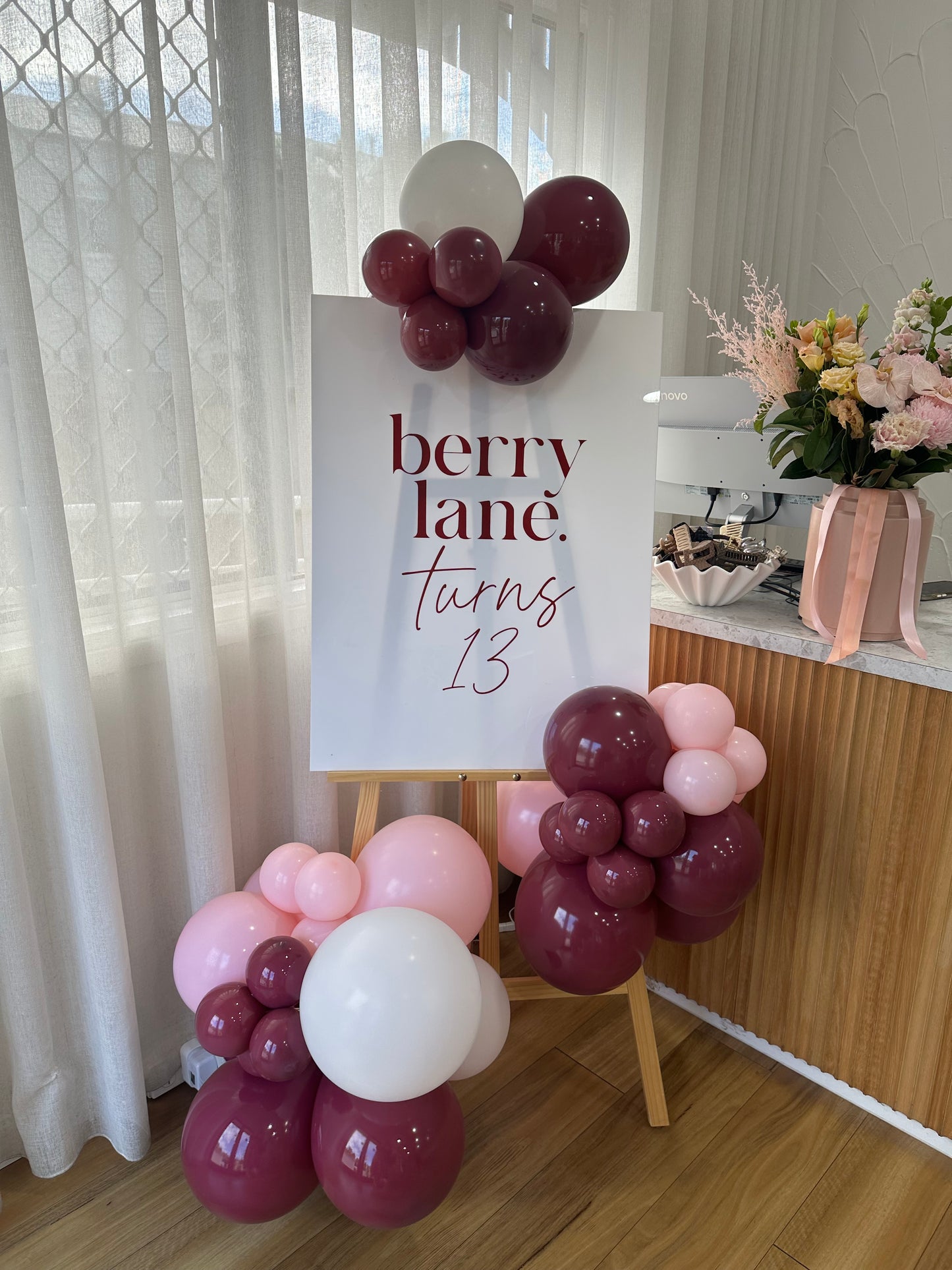 Sign, Easel & Garland Package