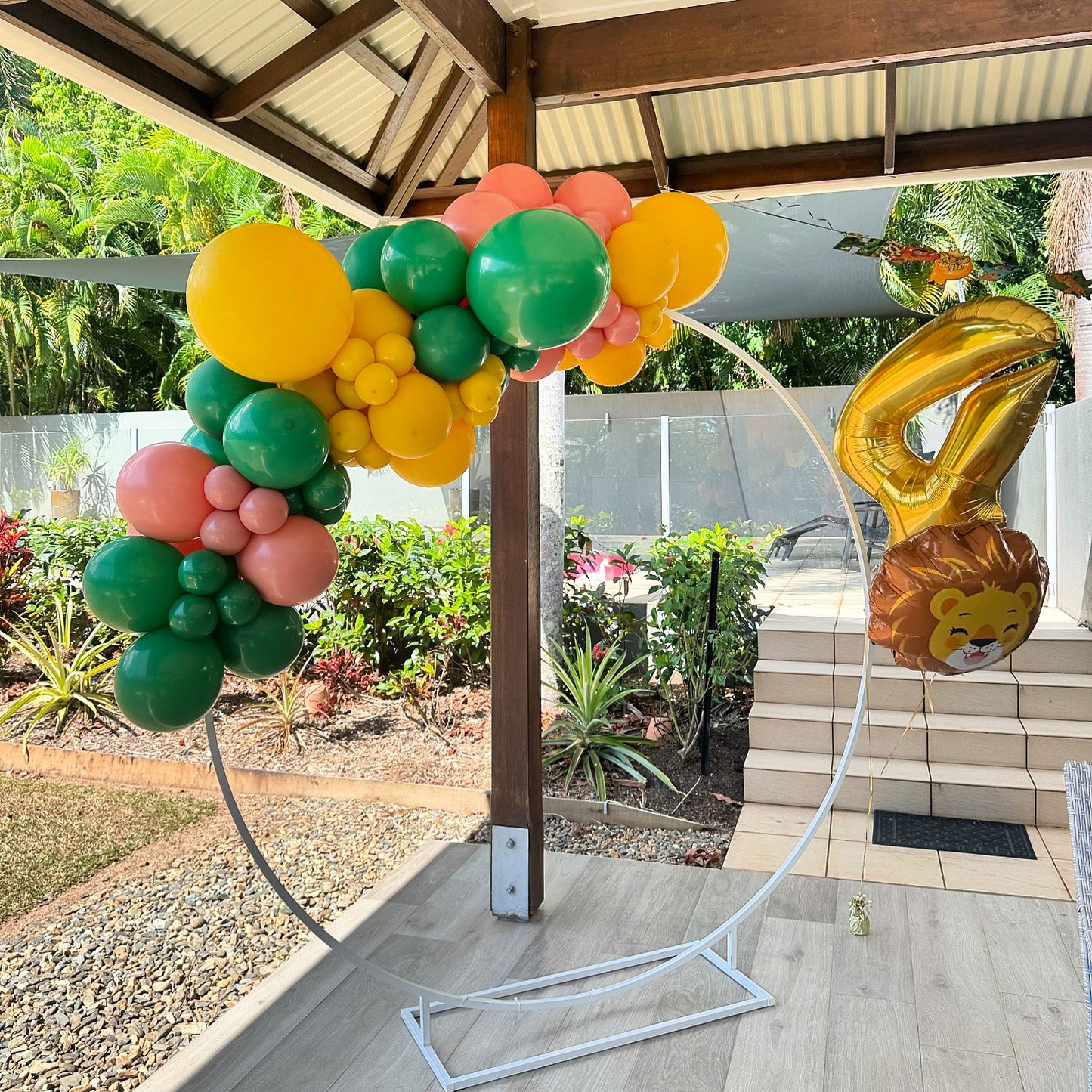 Safari Drop & Go Garland