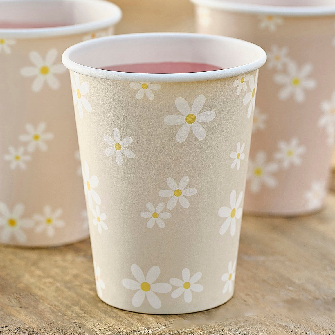 Floral Daisy Cups
