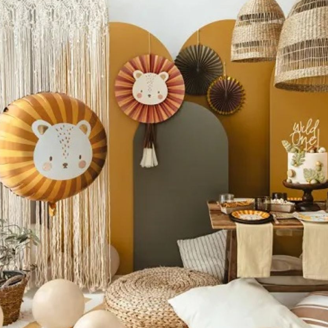 Leo The Lion 70cm x 67cm Foil Balloon