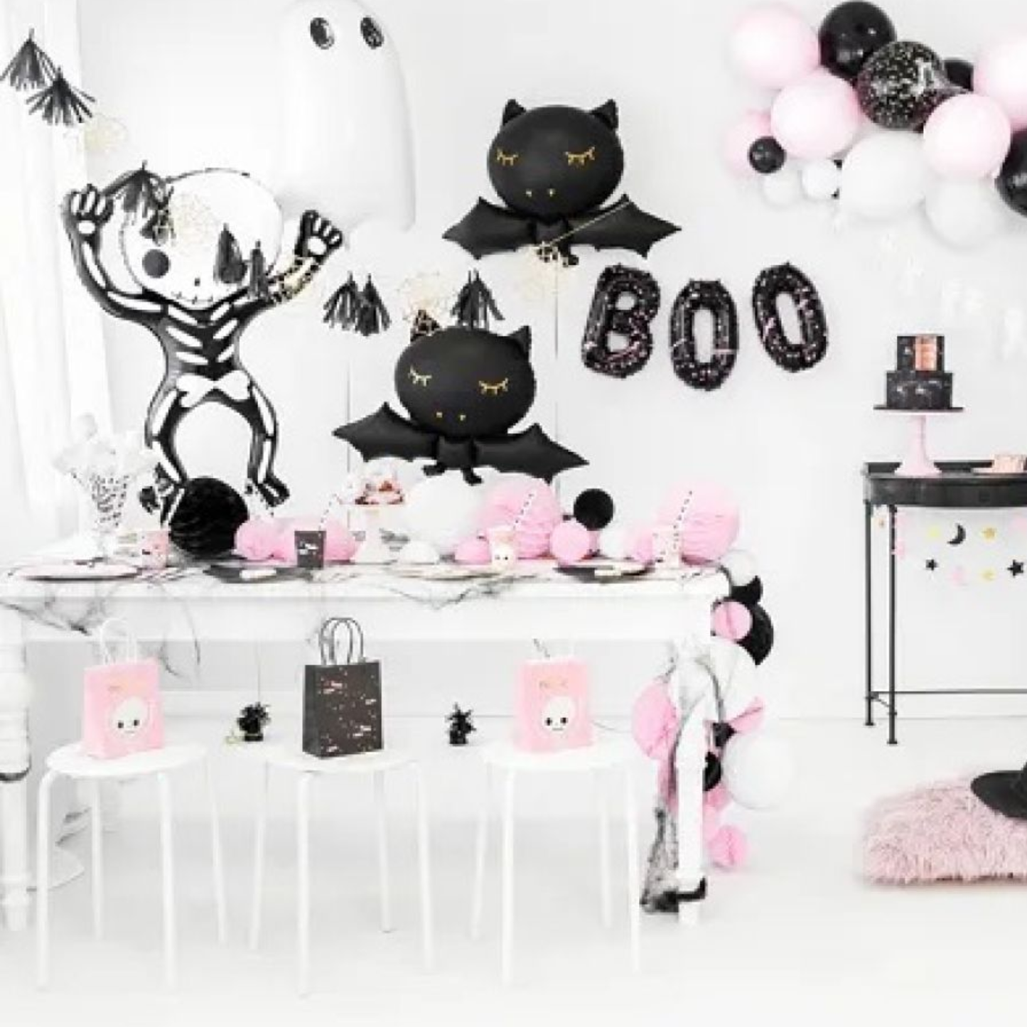 Skeleton 84cm x 100cm Foil Balloon